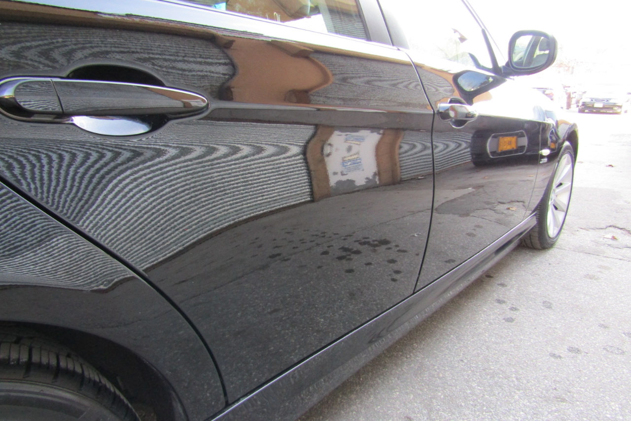 BMW 3 Series 4dr Sdn 328i xDrive AWD 2011