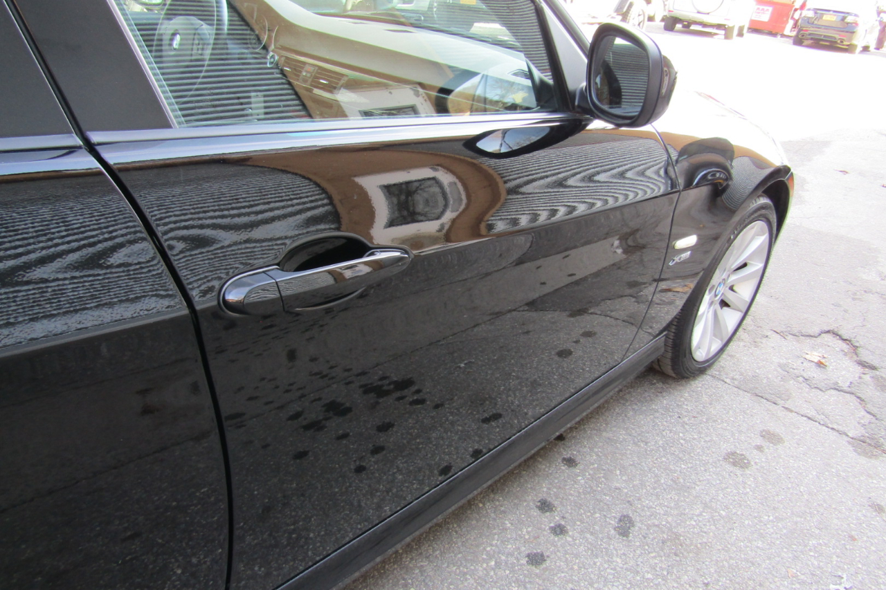 BMW 3 Series 4dr Sdn 328i xDrive AWD 2011