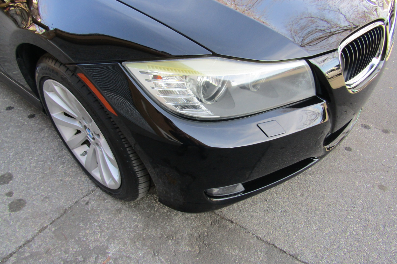 BMW 3 Series 4dr Sdn 328i xDrive AWD 2011