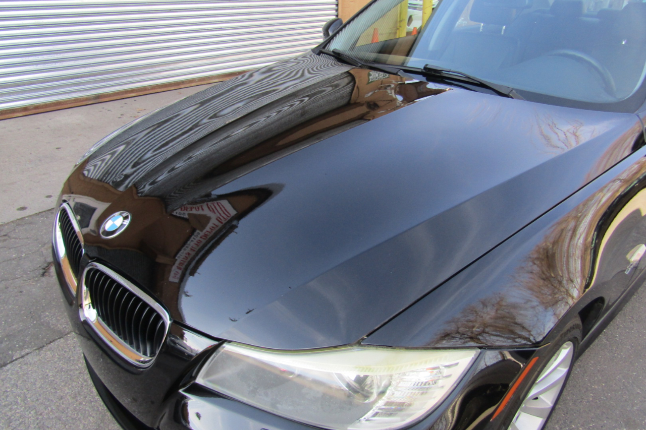 BMW 3 Series 4dr Sdn 328i xDrive AWD 2011