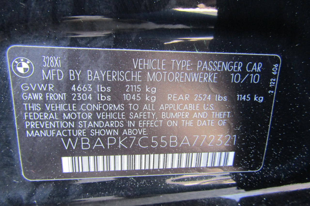 BMW 3 Series 4dr Sdn 328i xDrive AWD 2011