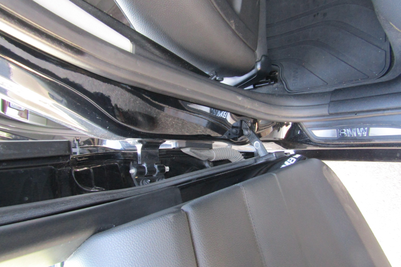 BMW 3 Series 4dr Sdn 328i xDrive AWD 2011