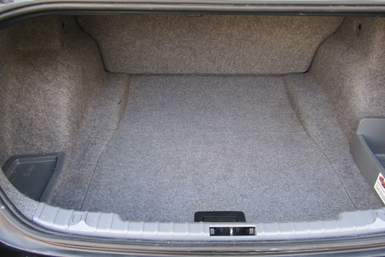 BMW 3 Series 4dr Sdn 328i xDrive AWD 2011