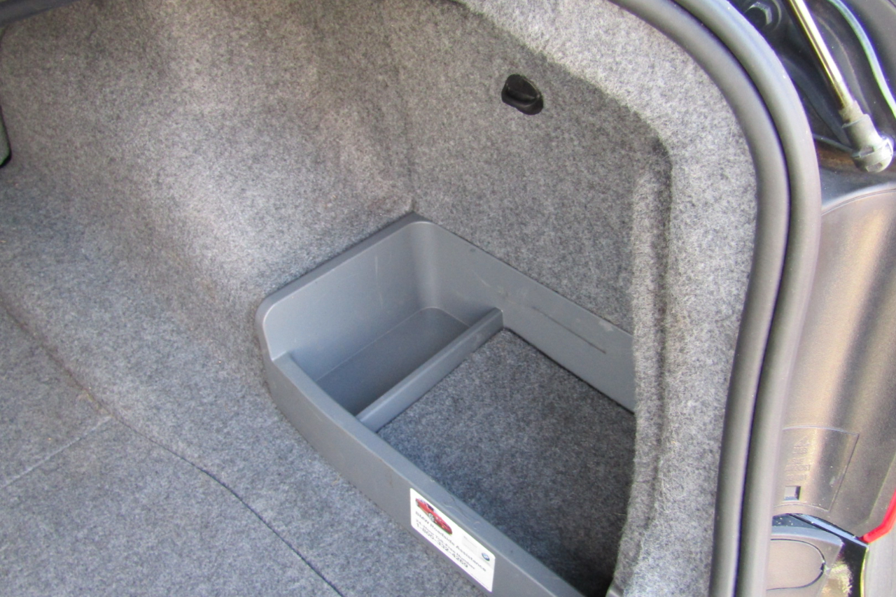 BMW 3 Series 4dr Sdn 328i xDrive AWD 2011