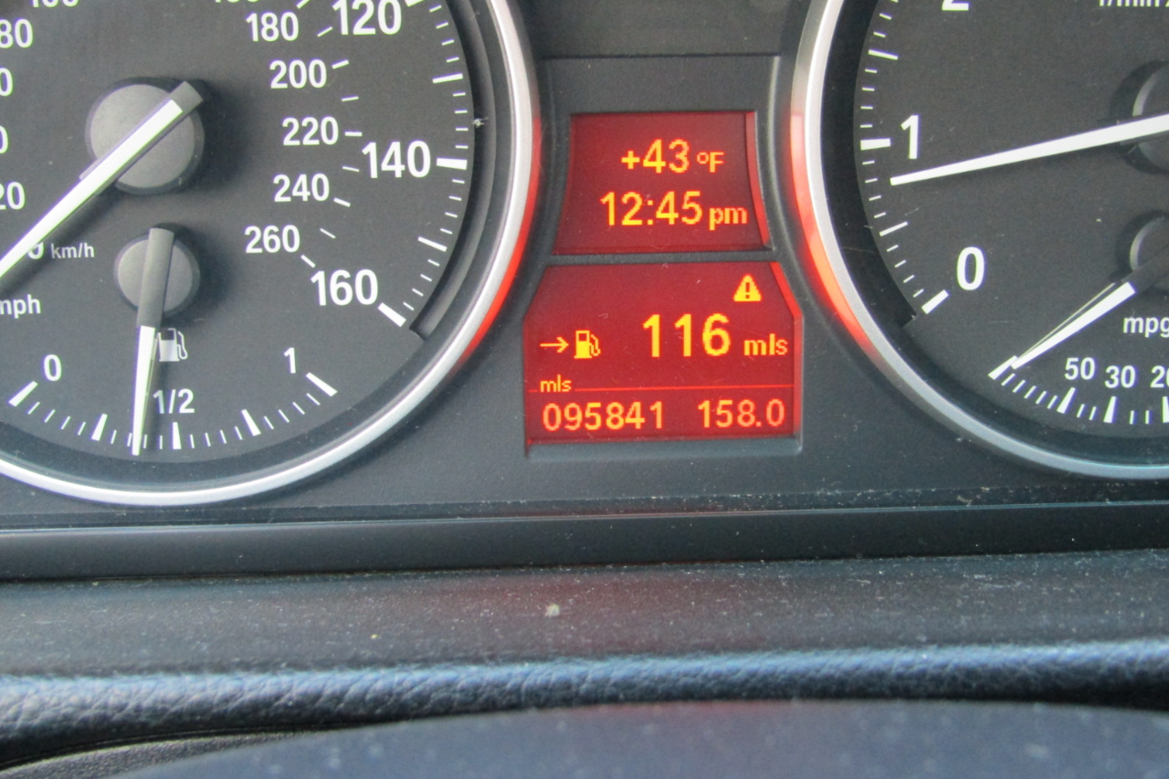 BMW 3 Series 4dr Sdn 328i xDrive AWD 2011