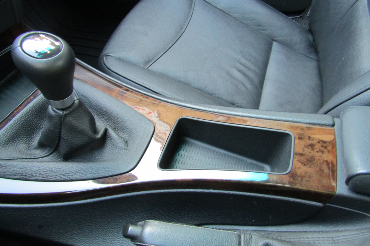 BMW 3 Series 4dr Sdn 328i xDrive AWD 2011