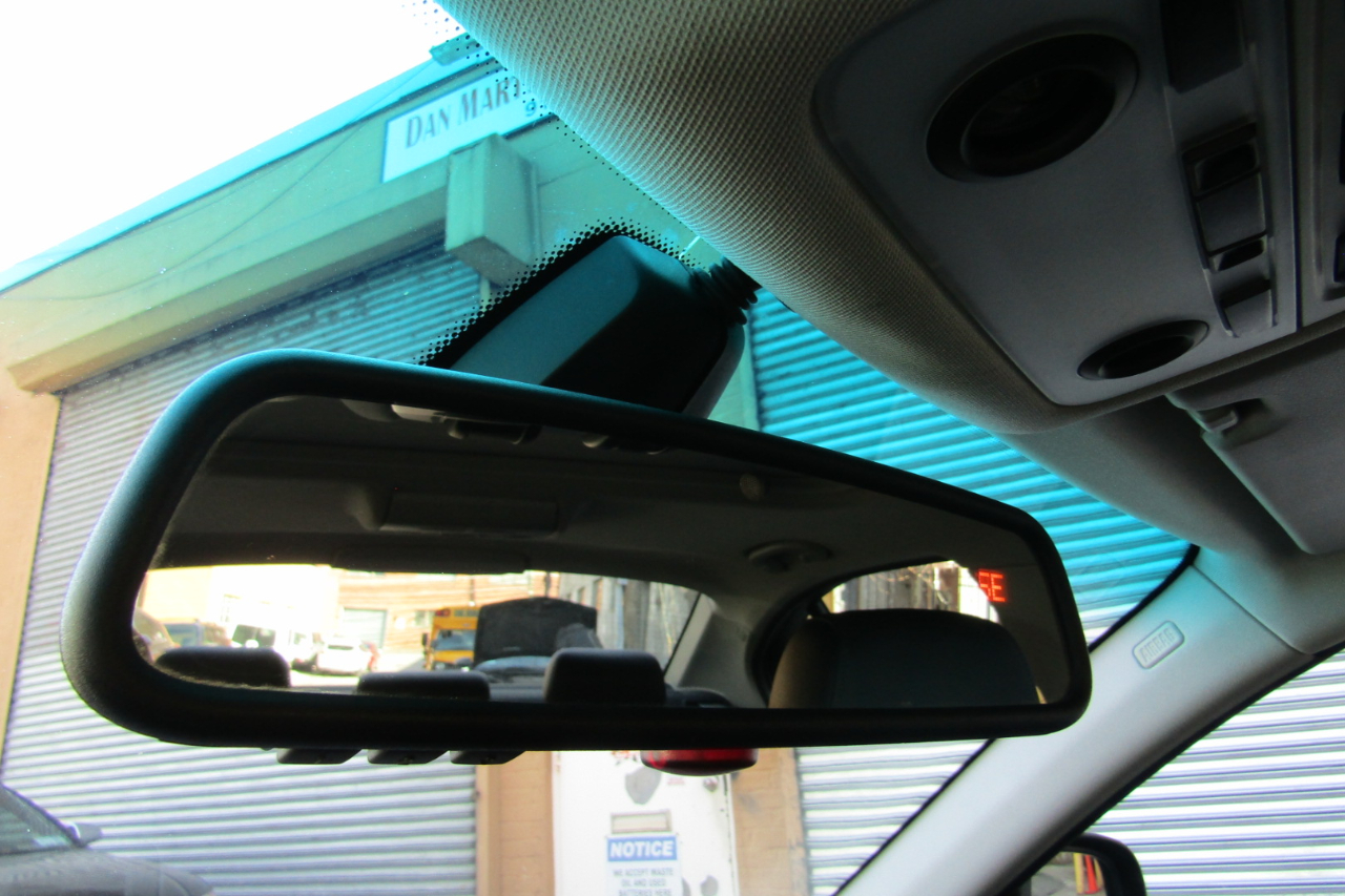 BMW 3 Series 4dr Sdn 328i xDrive AWD 2011