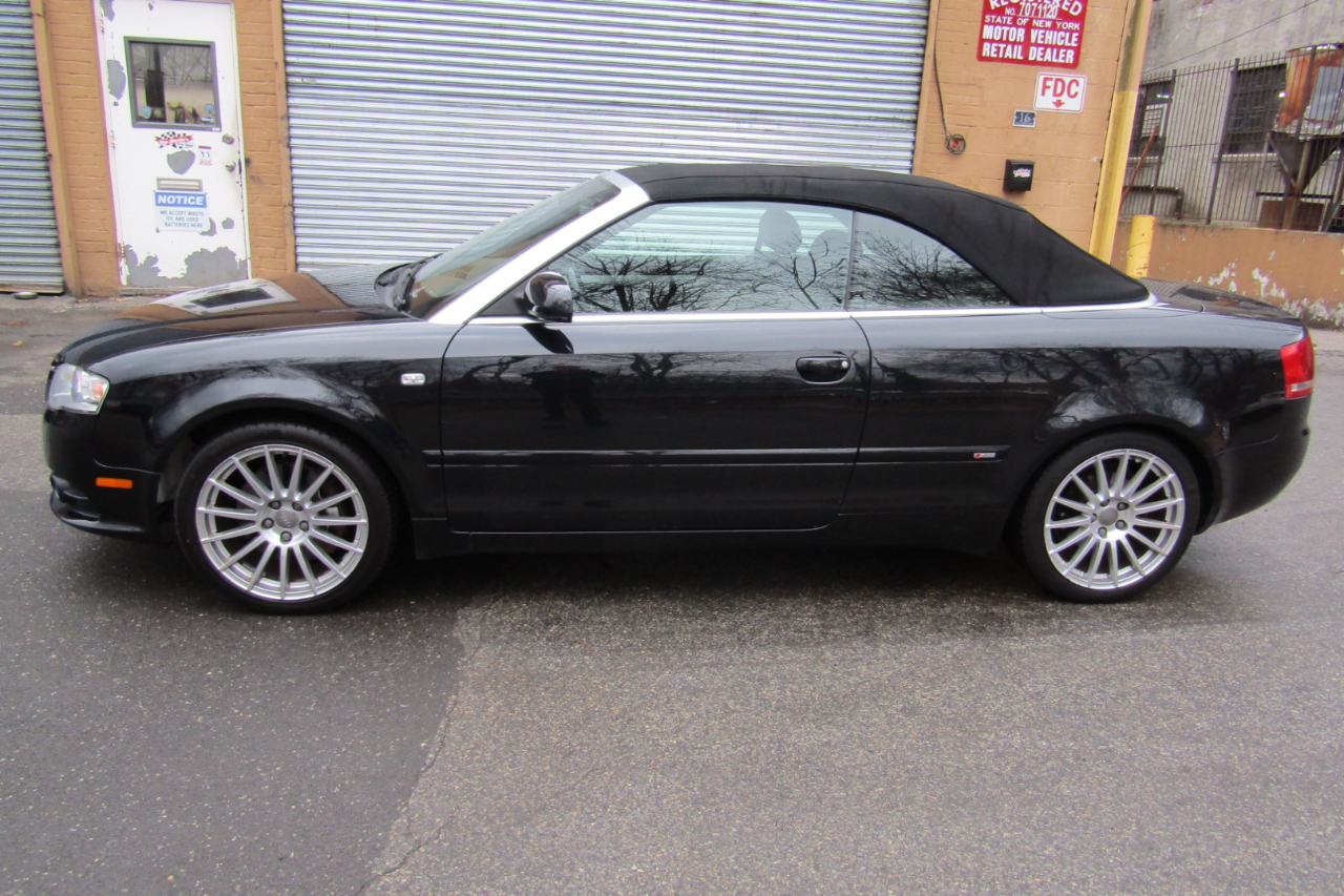 Audi A4 2dr Cabriolet Auto 2.0T quattro SE *Ltd Avail* 2009