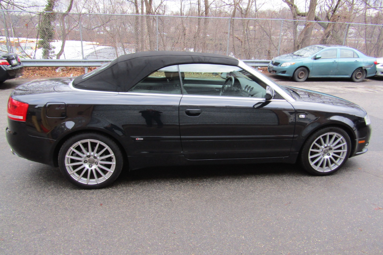 Audi A4 2dr Cabriolet Auto 2.0T quattro SE *Ltd Avail* 2009