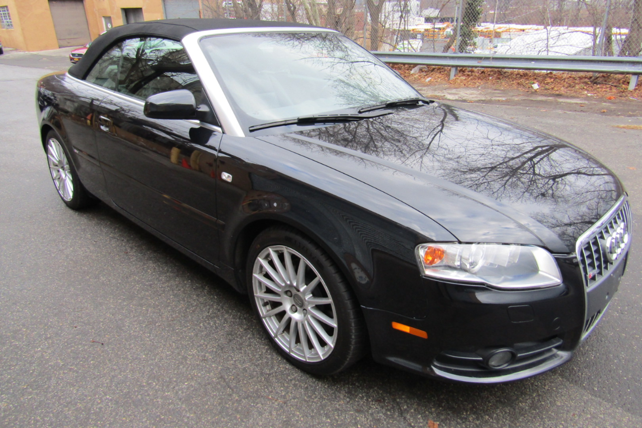 Audi A4 2dr Cabriolet Auto 2.0T quattro SE *Ltd Avail* 2009