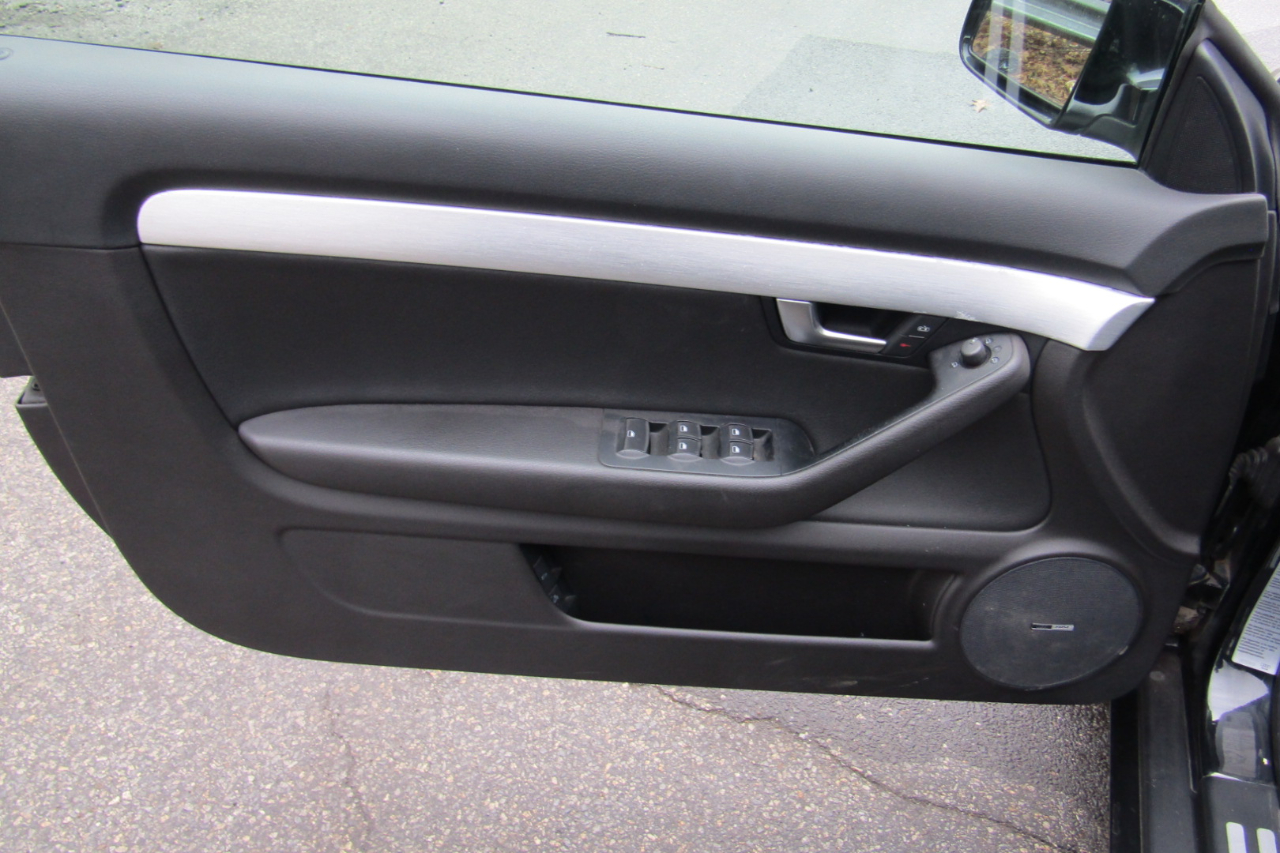 Audi A4 2dr Cabriolet Auto 2.0T quattro SE *Ltd Avail* 2009