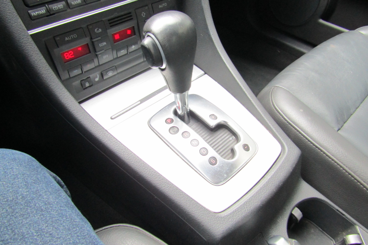 Audi A4 2dr Cabriolet Auto 2.0T quattro SE *Ltd Avail* 2009