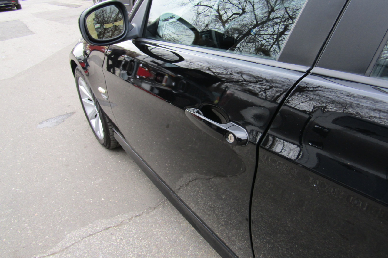 BMW 3 Series 4dr Sdn 328i xDrive AWD SULEV 2011