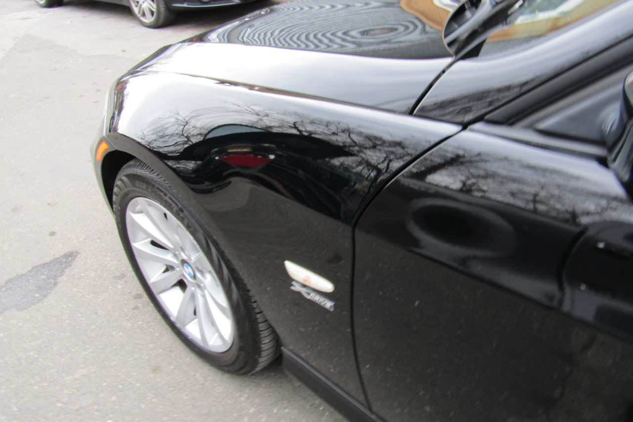 BMW 3 Series 4dr Sdn 328i xDrive AWD SULEV 2011