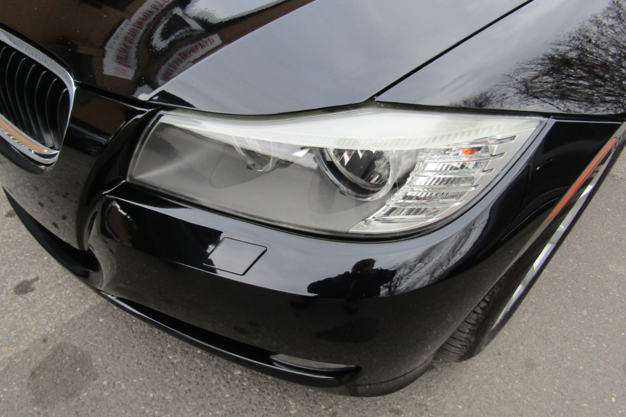 BMW 3 Series 4dr Sdn 328i xDrive AWD SULEV 2011