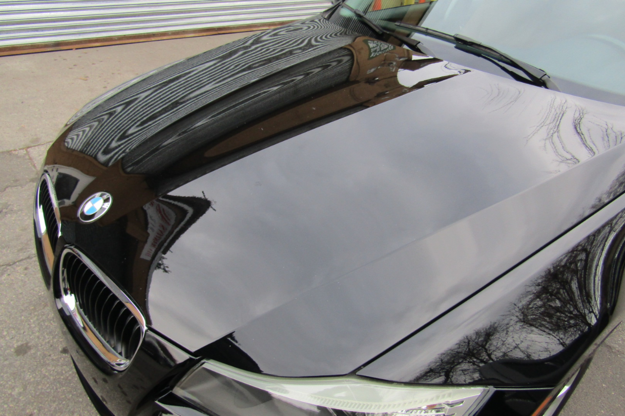 BMW 3 Series 4dr Sdn 328i xDrive AWD SULEV 2011