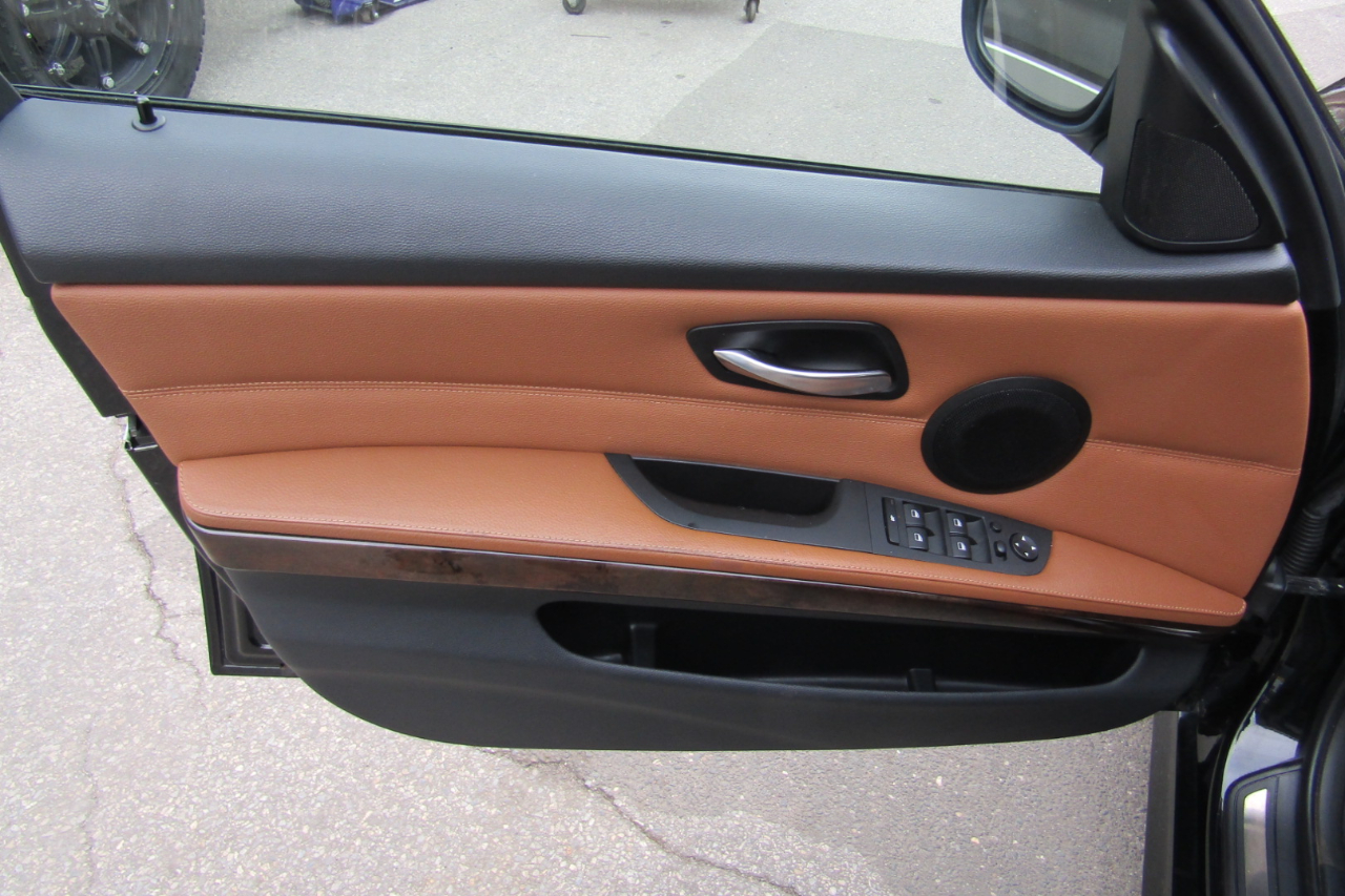 BMW 3 Series 4dr Sdn 328i xDrive AWD SULEV 2011