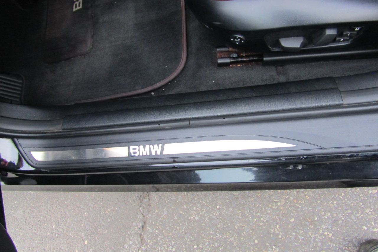 BMW 3 Series 4dr Sdn 328i xDrive AWD SULEV 2011