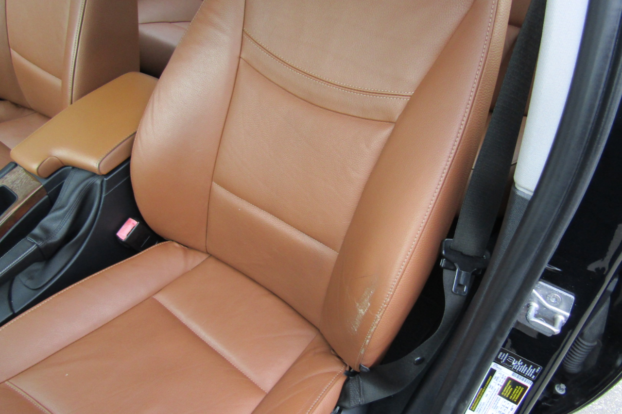 BMW 3 Series 4dr Sdn 328i xDrive AWD SULEV 2011