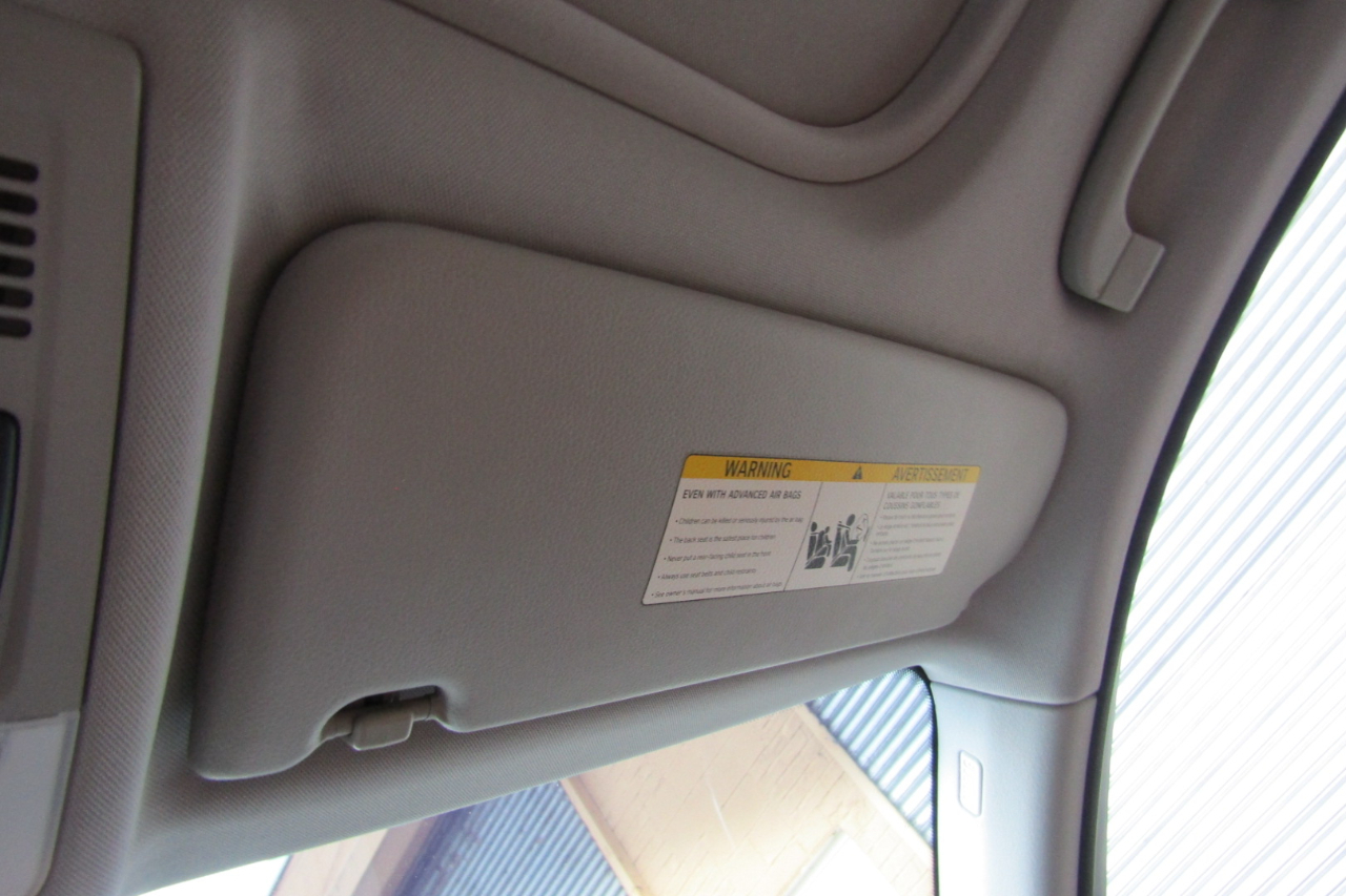 BMW 3 Series 4dr Sdn 328i xDrive AWD SULEV 2011