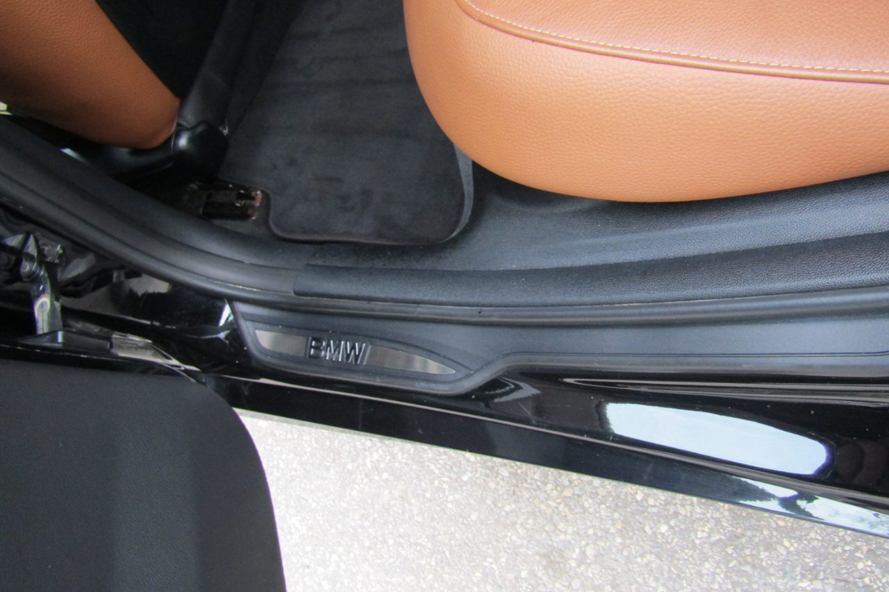 BMW 3 Series 4dr Sdn 328i xDrive AWD SULEV 2011