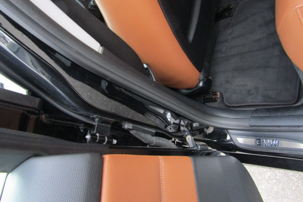 BMW 3 Series 4dr Sdn 328i xDrive AWD SULEV 2011