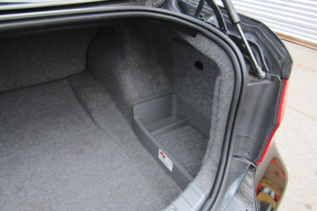 BMW 3 Series 4dr Sdn 328i xDrive AWD SULEV 2011