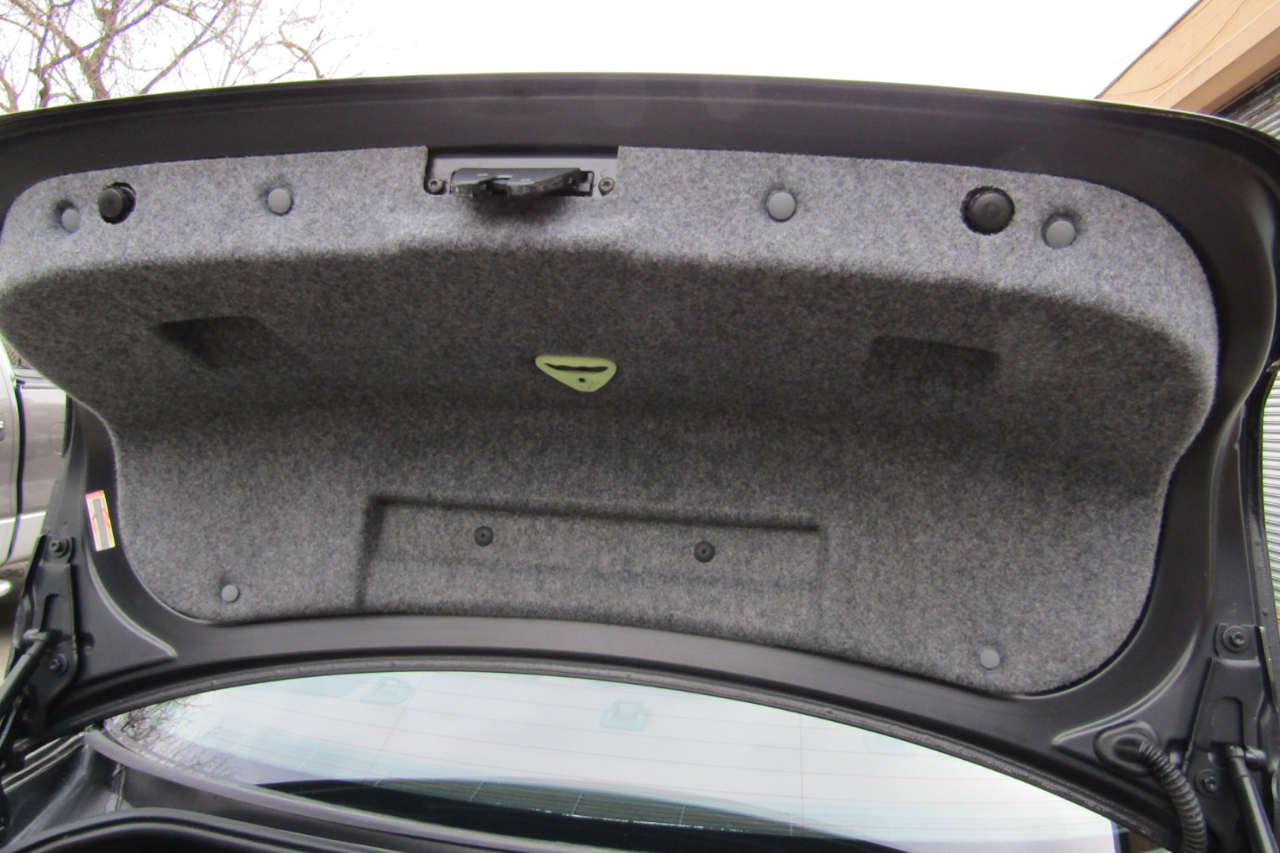 BMW 3 Series 4dr Sdn 328i xDrive AWD SULEV 2011