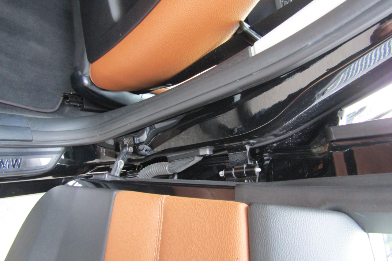 BMW 3 Series 4dr Sdn 328i xDrive AWD SULEV 2011