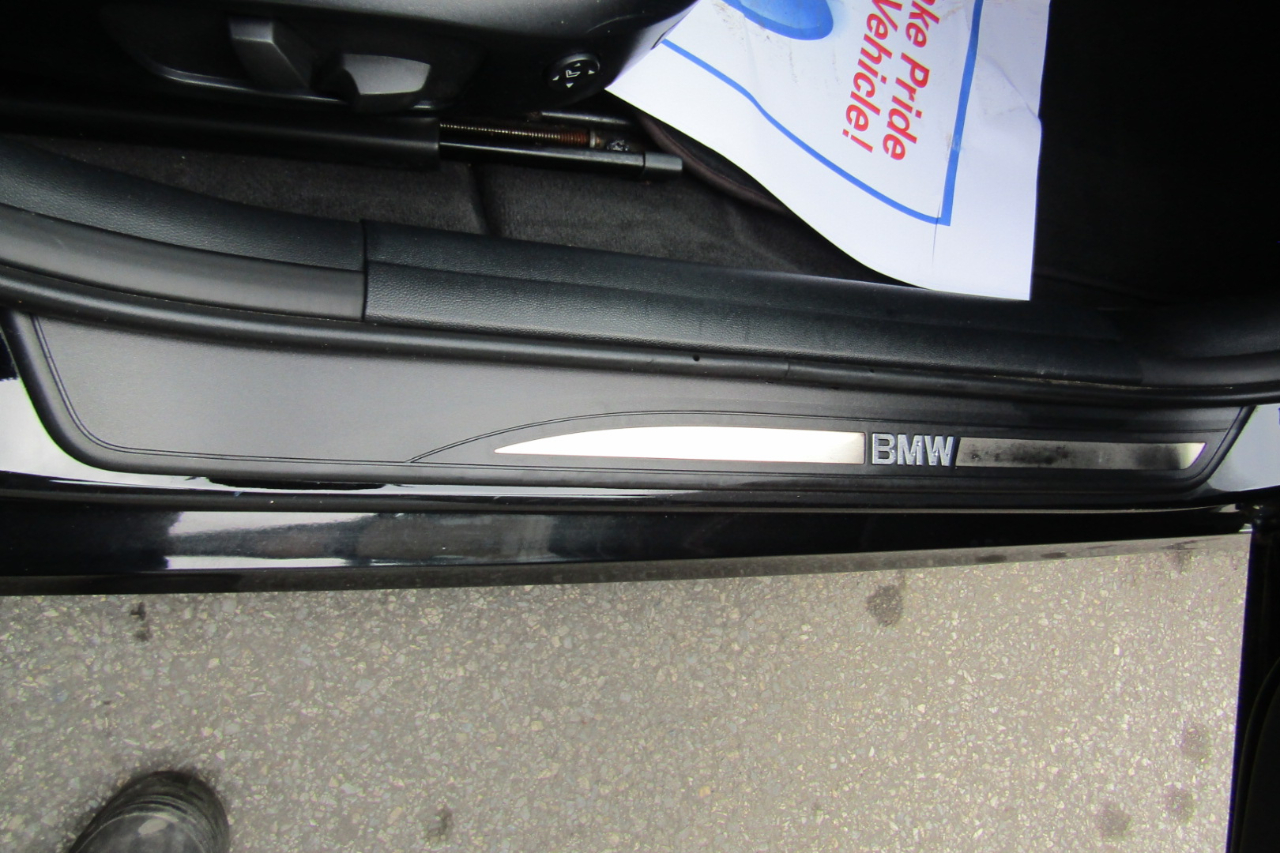 BMW 3 Series 4dr Sdn 328i xDrive AWD SULEV 2011