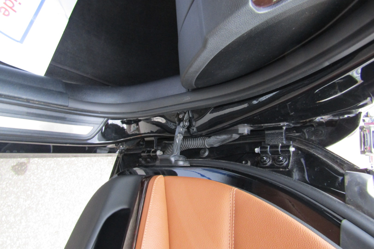 BMW 3 Series 4dr Sdn 328i xDrive AWD SULEV 2011