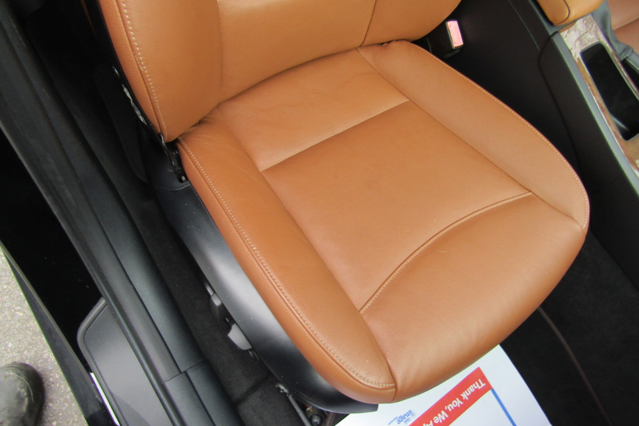 BMW 3 Series 4dr Sdn 328i xDrive AWD SULEV 2011