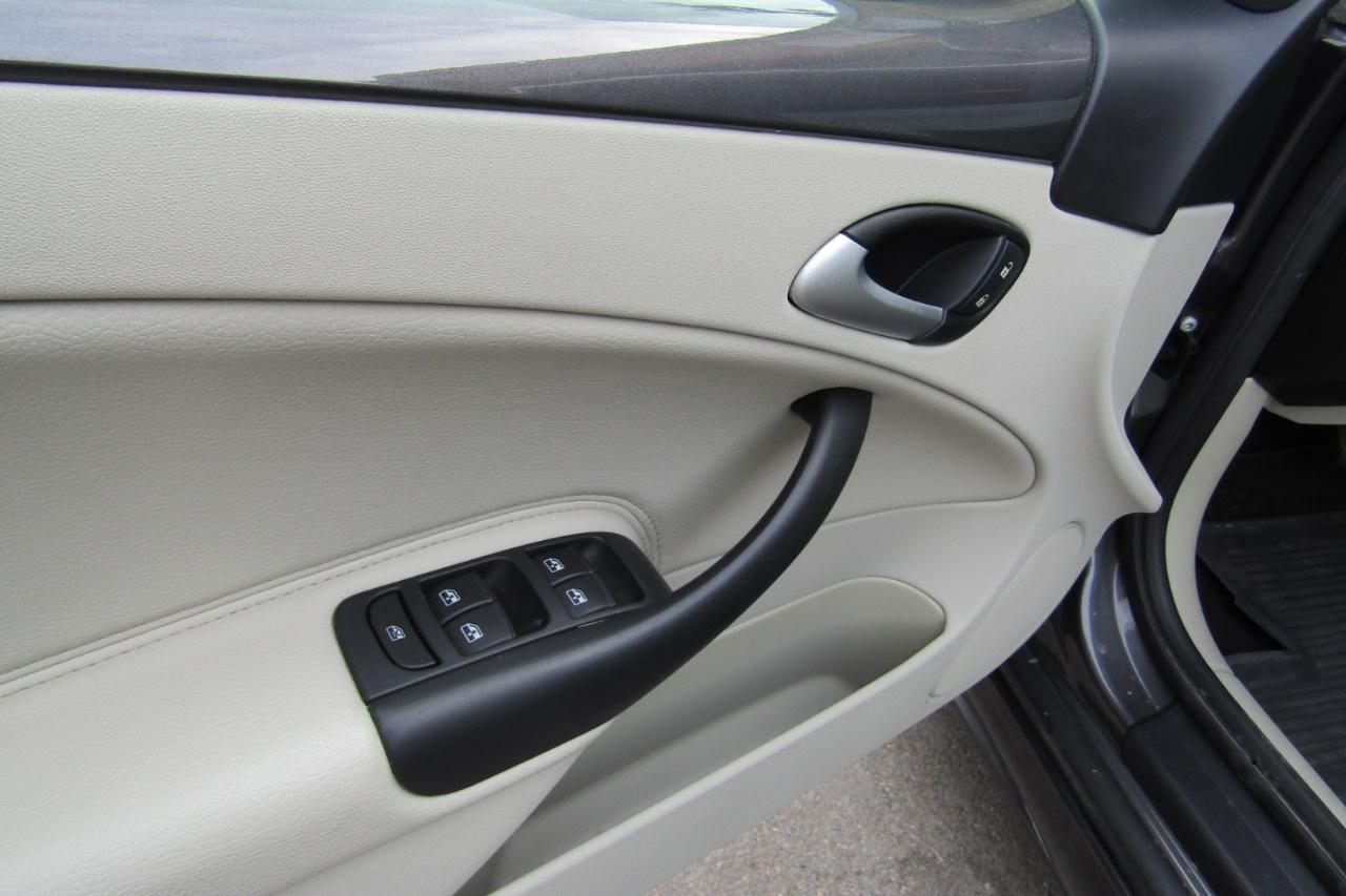 Saab 9-3 2dr Conv FWD 2010