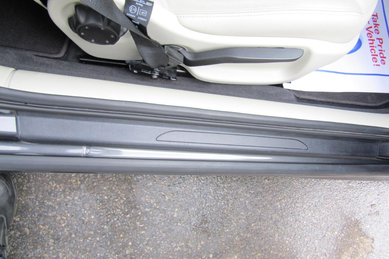 Saab 9-3 2dr Conv FWD 2010