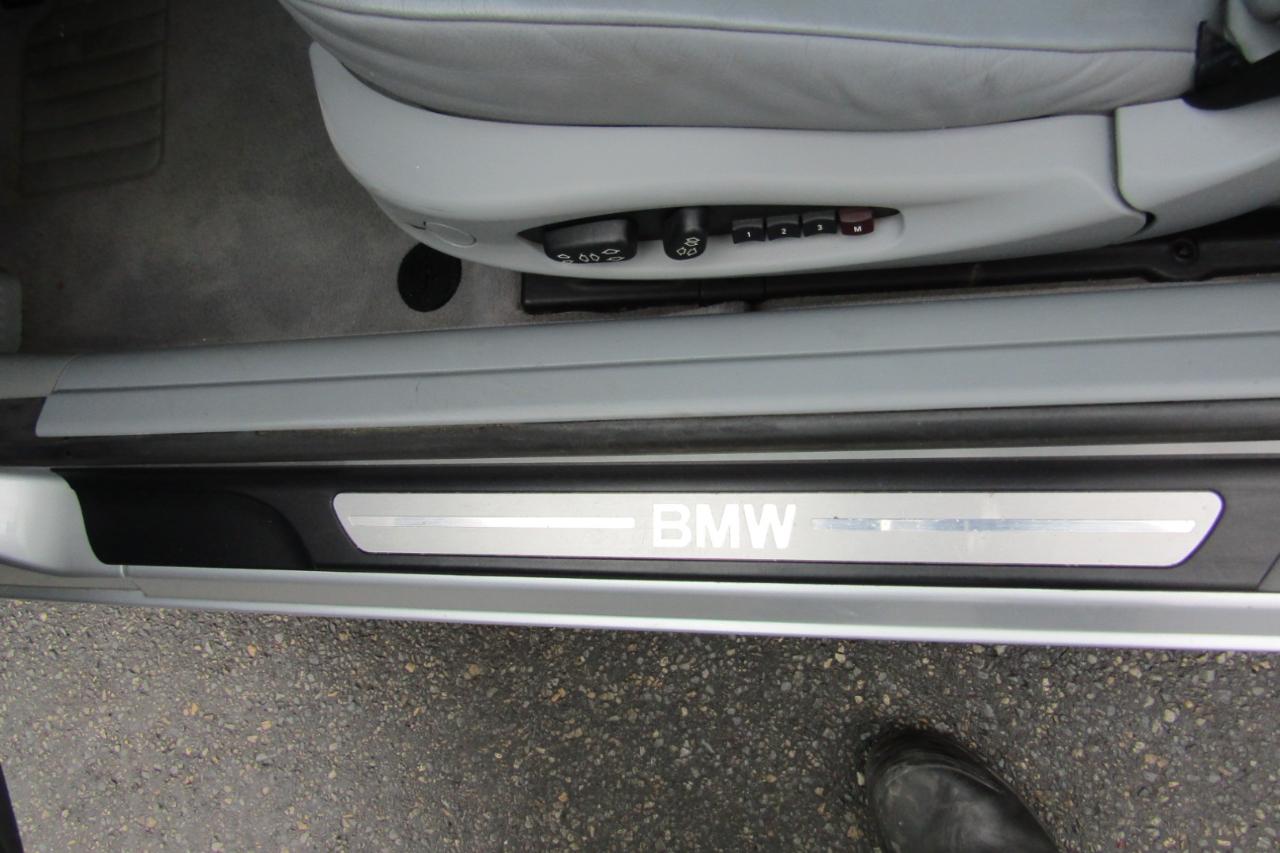 BMW 3 Series 330Ci 2dr Convertible 2002