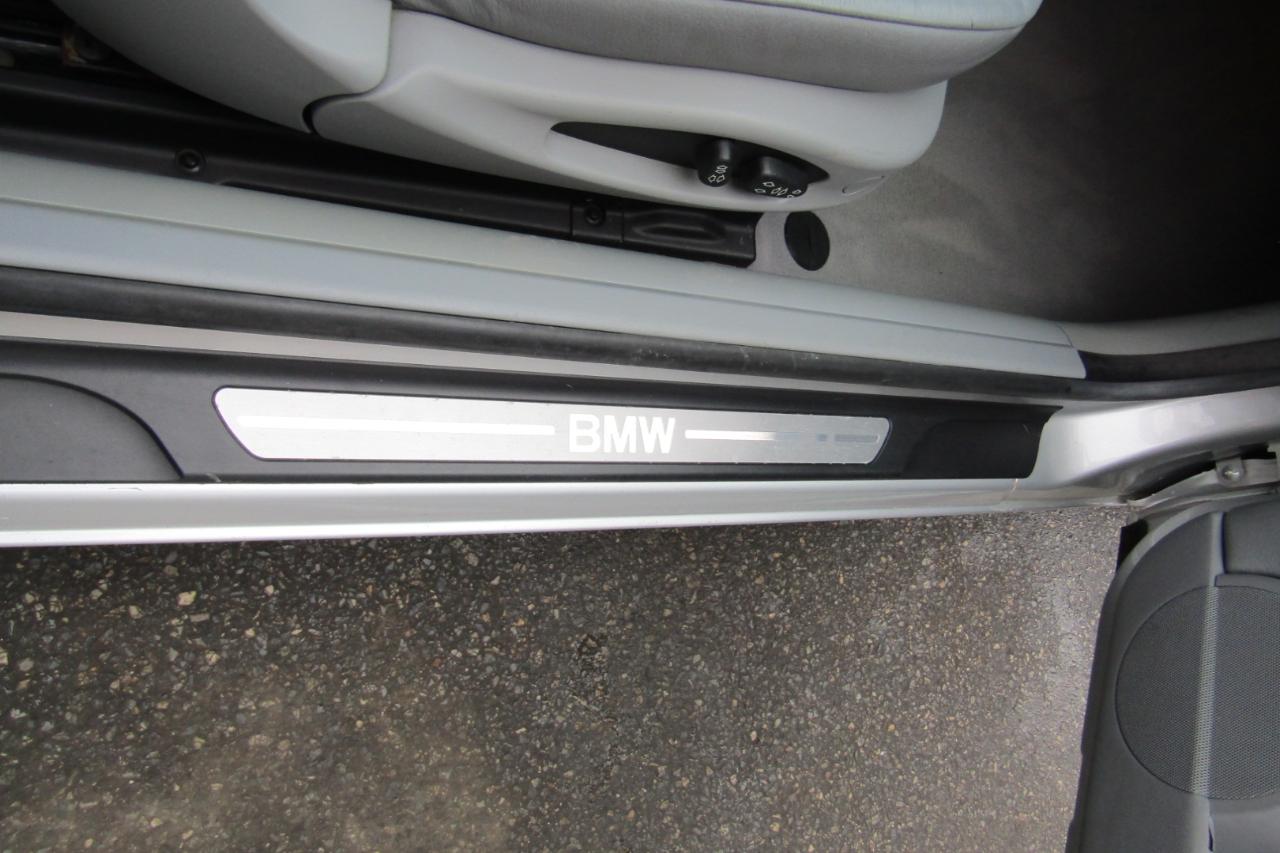 BMW 3 Series 330Ci 2dr Convertible 2002