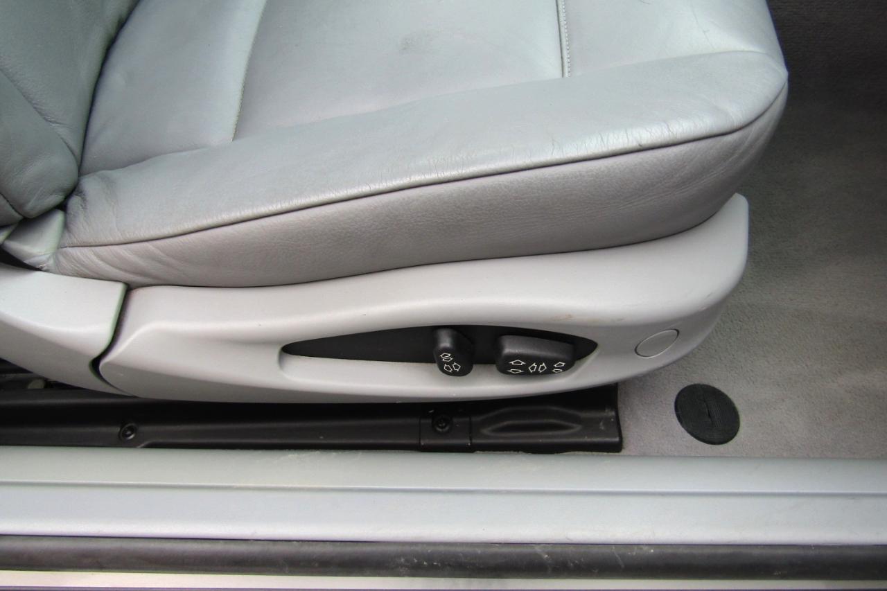 BMW 3 Series 330Ci 2dr Convertible 2002