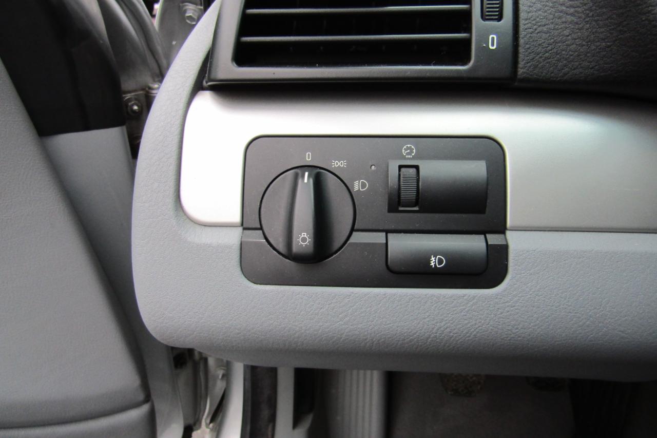 BMW 3 Series 330Ci 2dr Convertible 2002