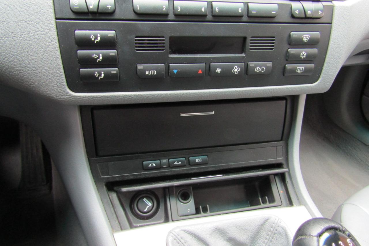 BMW 3 Series 330Ci 2dr Convertible 2002