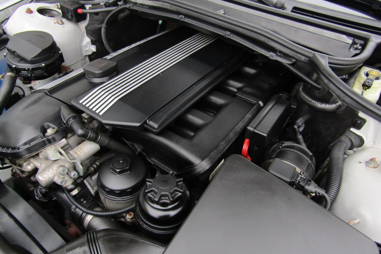 BMW 3 Series 330Ci 2dr Convertible 2002