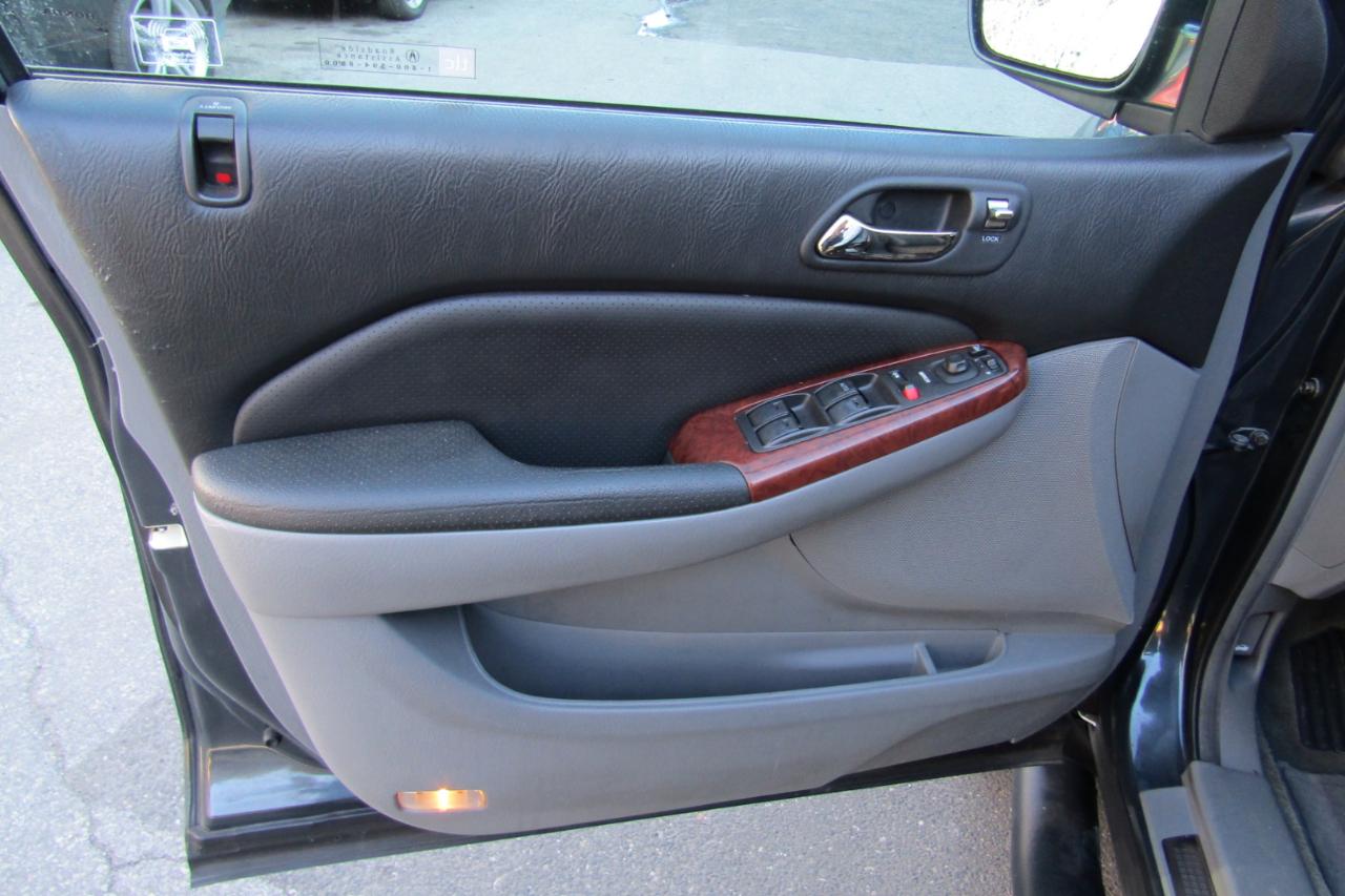 Acura MDX 4dr SUV 2003