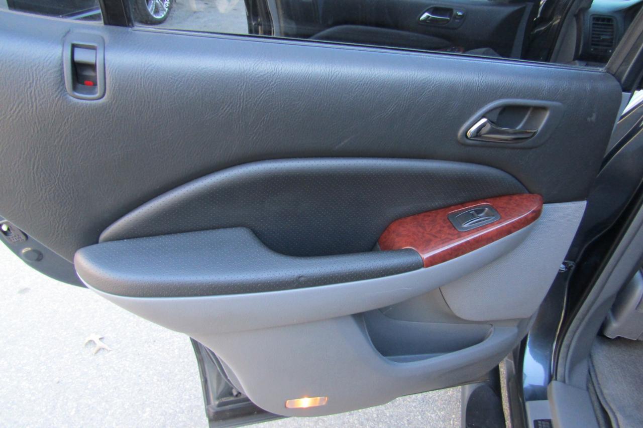 Acura MDX 4dr SUV 2003