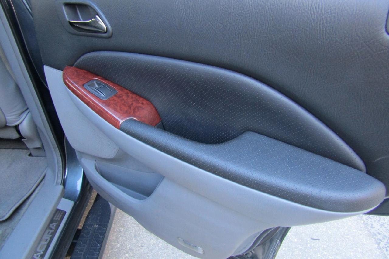 Acura MDX 4dr SUV 2003