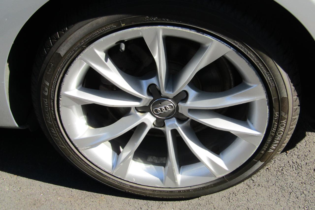 Audi A5 2dr Cabriolet Auto quattro 2.0T Premium 2013