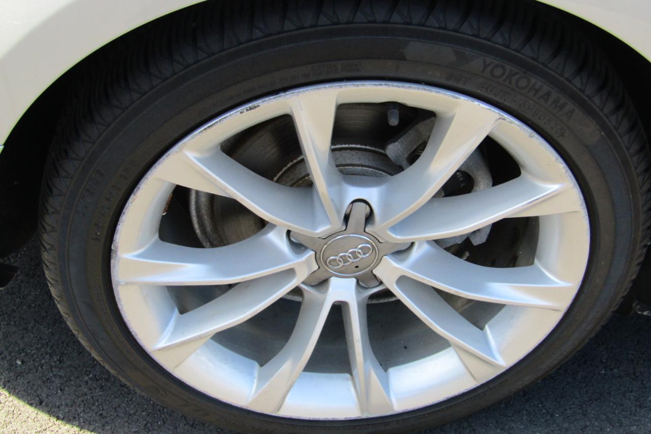 Audi A5 2dr Cabriolet Auto quattro 2.0T Premium 2013