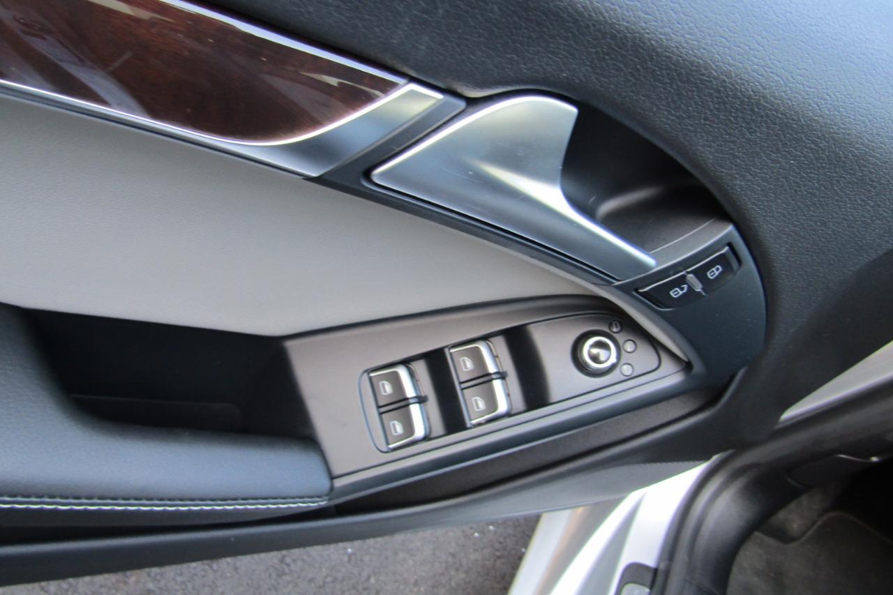 Audi A5 2dr Cabriolet Auto quattro 2.0T Premium 2013