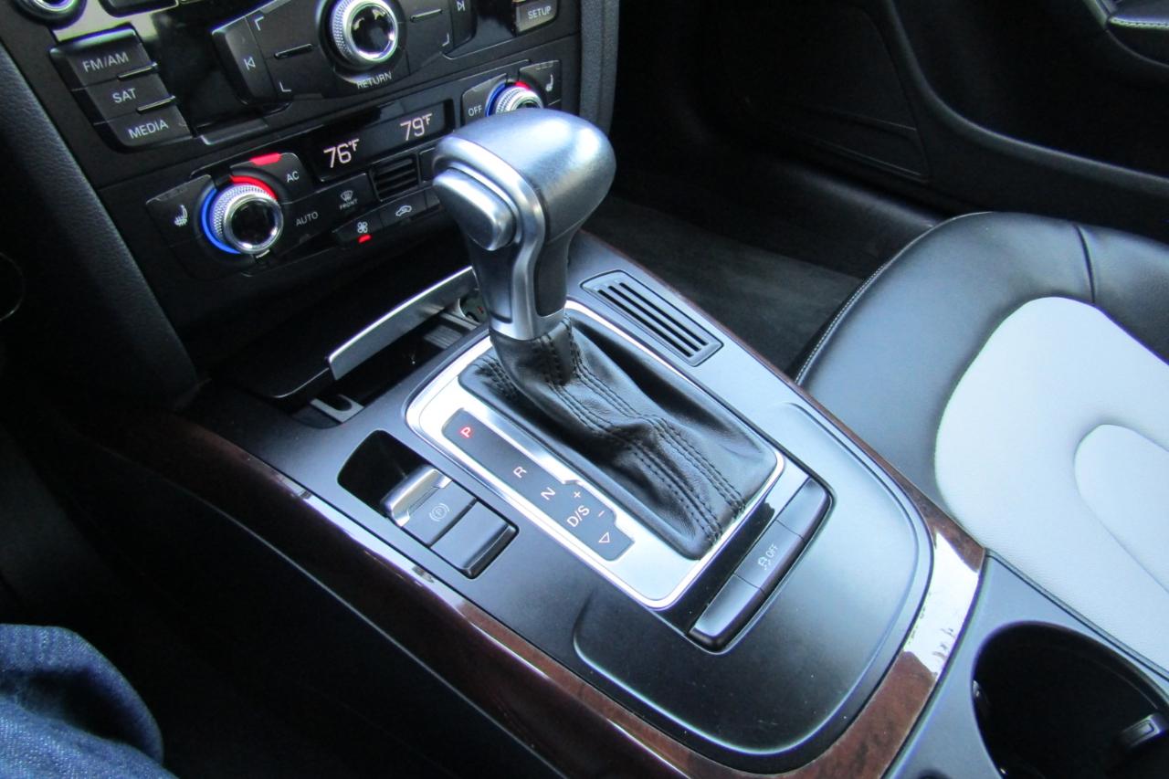 Audi A5 2dr Cabriolet Auto quattro 2.0T Premium 2013