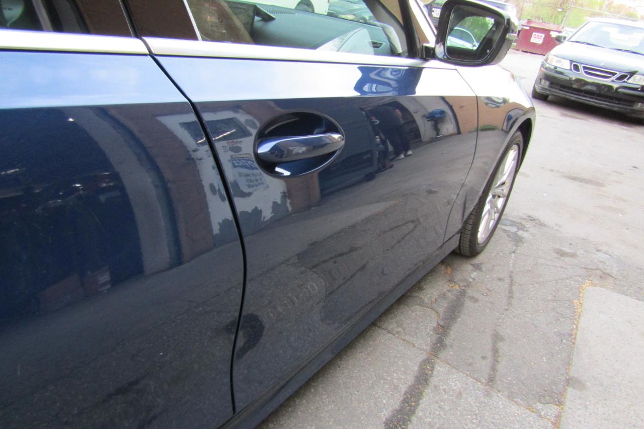 BMW 3 Series 330e xDrive Plug-In Hybrid 2024