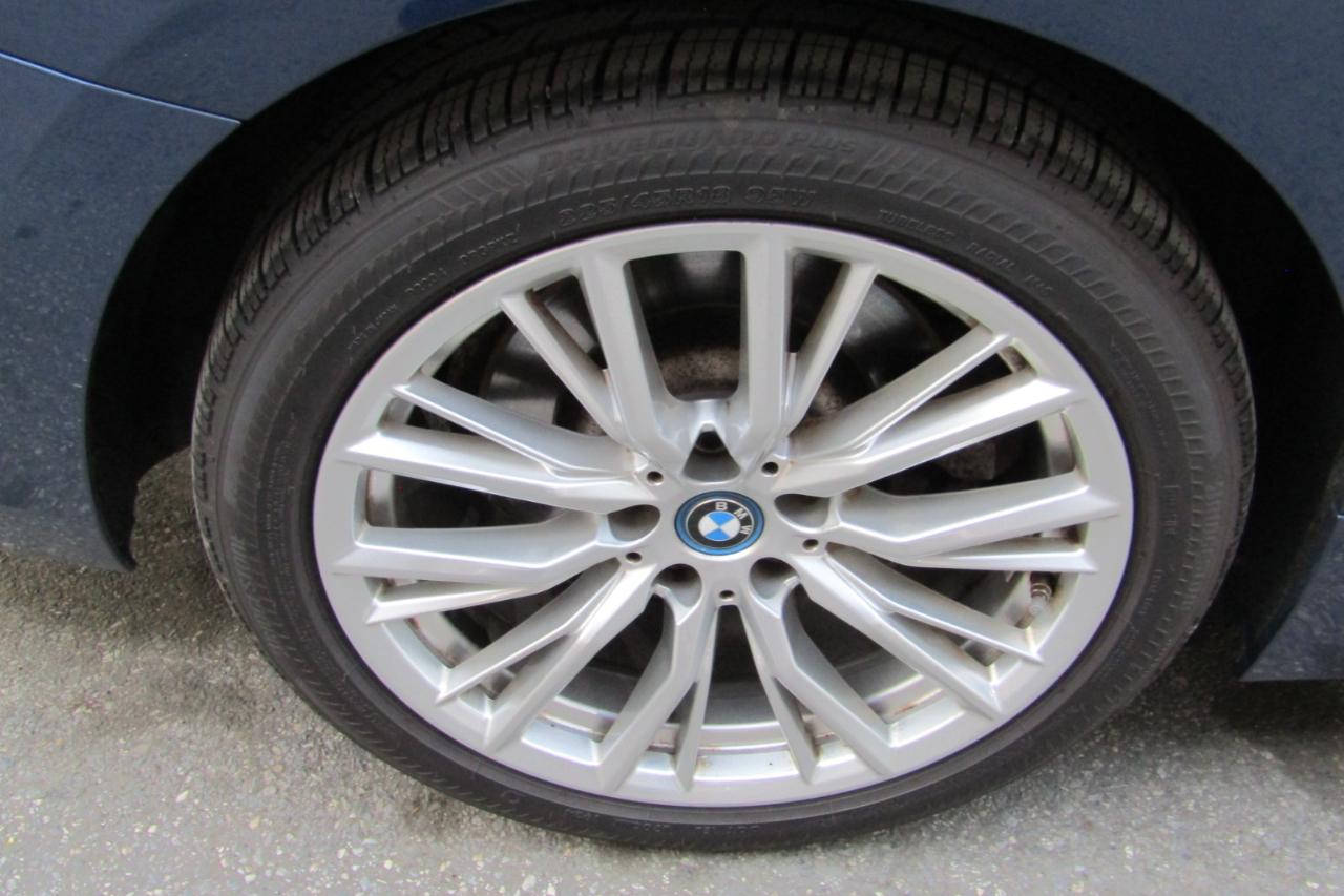 BMW 3 Series 330e xDrive Plug-In Hybrid 2024