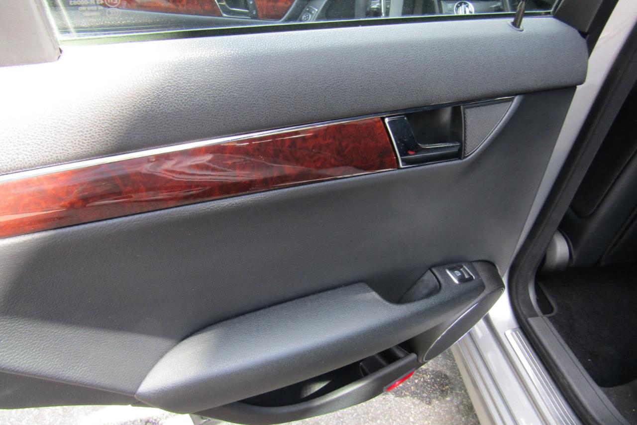 Mercedes-Benz C-Class 4dr Sdn C 300 Sport 4MATIC 2011
